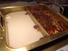 -尚尚仙·酸汤猪手·猪肚鸡火锅(华联万柳购物中心店)