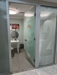 -咪咪专业脱毛连锁机构