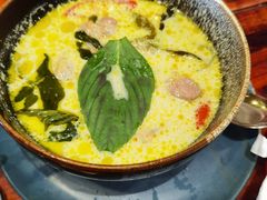 -Pad Thai Kratong Thong by ama