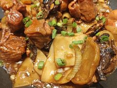 铁锅榛蘑小笨鸡-孙家外婆•长春地标美食新名片(红旗街万达店)