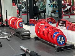 -坚果健身24小时工作室(定西路店)