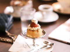 -Café Monson