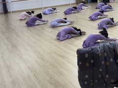 -小荧星艺校(大宁分校)