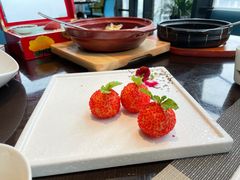 -江上荟·创意中国菜(绿地缤纷城店)