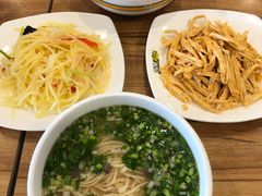 -西部马华清真兰州牛肉面·烧烤夜市(关东店)