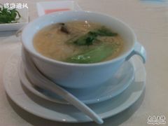 冬瑶肘子炖鲍翅-顺德喜来登酒店·采悦轩