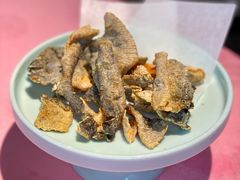 椒盐炸鱼皮-行家海鲜火锅酒家(静安寺店)