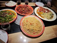 -谭公鱼头·鲜鱼火锅·小龙虾·江湖菜(秀沿路店)