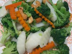 -吕氏疙瘩汤·海鲜新鲁菜(海州利群店)