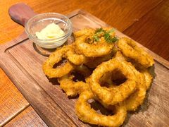 酥炸鱿鱼圈附大蒜蛋黄酱-卡朋厨房(289艺术园区店)