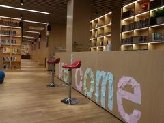 -漕河泾街道图书馆(漕河泾社区文化活动中心店)