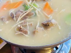 -隔壁老王·家常云南菜(花巷店)