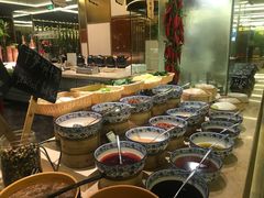 -大中华希尔顿酒店-念自助餐·嗨啤·小龙虾