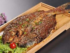 乌江鱼-缘福乡村铁锅炖民宿(八达岭店)