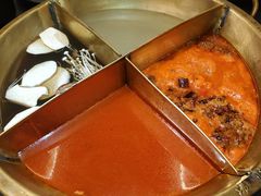 -沸炉重庆老火锅(军事博物馆店)