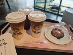 -喵屿·大理花园猫咖