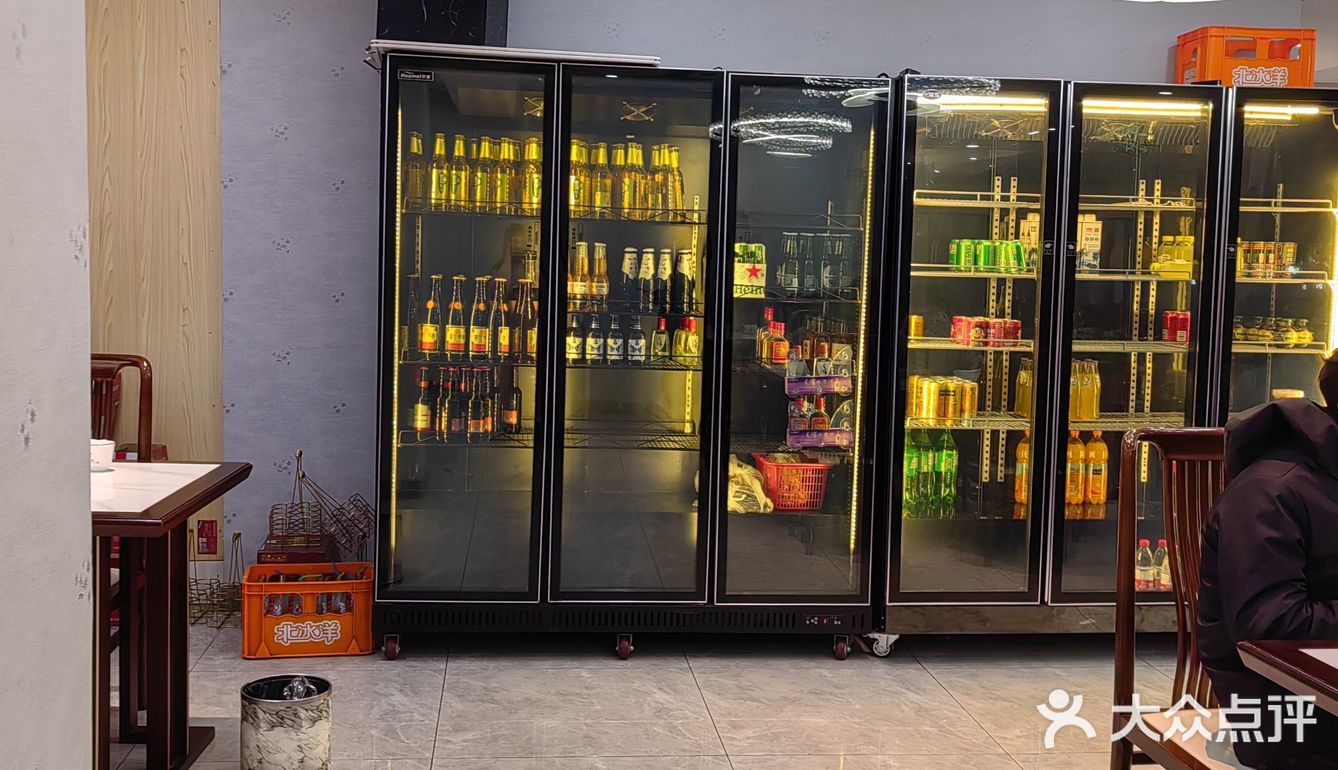 抢的39元的四菜一点心,外加一个牛肉打边炉