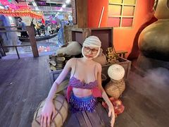 -瑞虹新天地月亮湾