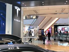 -TESLA 特斯拉(上海太古汇体验店)