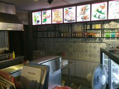 -圣河湾虾饺美食(站前店)