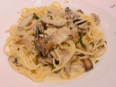 -港丽餐厅(高德置地店)