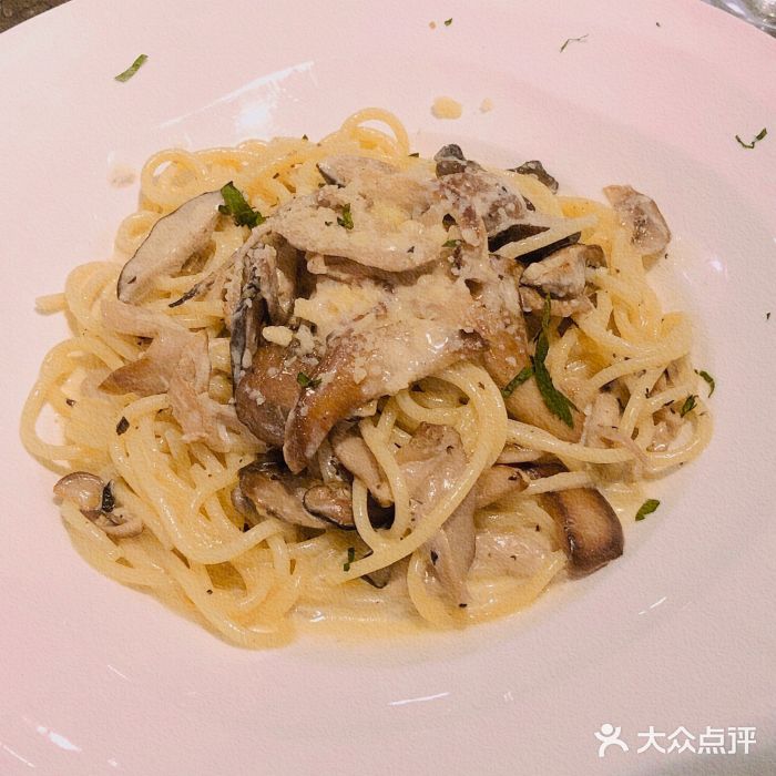 港丽餐厅(高德置地店)图片