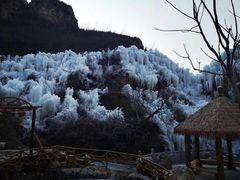 -大平台龙居瀑布旅游区