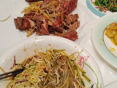 -小柒家第一锹东北菜(城关店)