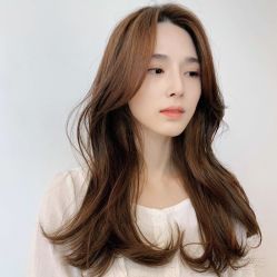 -变画·发型STUDIO