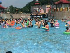 -汤山欢乐水世界