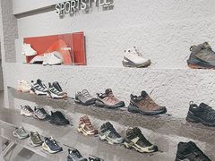 -SALOMON萨洛蒙(青岛海信店)