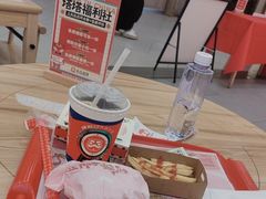 -塔斯汀中国汉堡(徐汇汇京广场店)