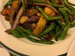 -闯关东东北农家菜(崂山石老人店)