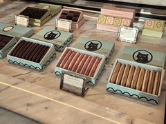 -ladurée(戴高乐机场T 2F店)