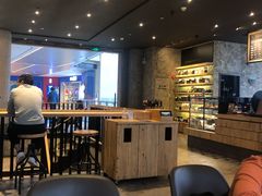 大堂-星巴克臻选(湖滨道店)