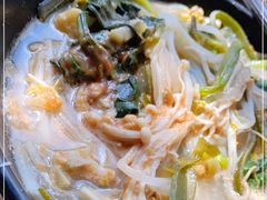 -多鱼炸串麻辣烫(闽江路店)