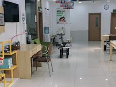 -何氏眼科视光中心·眼镜·配镜(汇泉东路店)