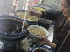 -何老二卤汁凉粉
