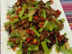 -香巴拉云南餐厅(华莱坞店)