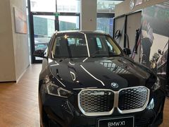 -上海宝信宝马4S店