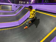 -Tenker Club弹刻极限主题公园 · 蹦床 · 团建 · 生日派对(大关店)