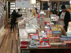 -猫的天空之城概念书店(束河店)