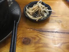 -丽虹云南过桥米线(兴工街店)