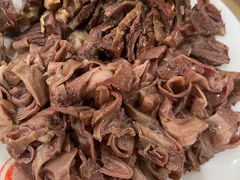 -闫家驴肉老店(华电一校店)