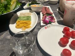 -德天肥牛海鲜火锅(城西银泰店)