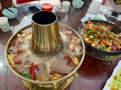 -撒拉人家.酸菜牦牛肉火锅