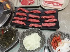 -哈哈碳都·牛肋条无限自助烤肉(台江万达店)