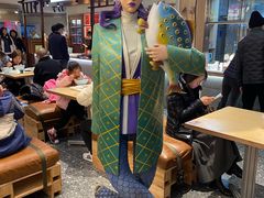 -瑞虹新天地月亮湾
