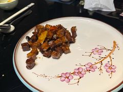 黑蒜爆極品牛肉-颂·江南宴(大剧院店)