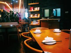 -菩提树·素食餐厅(汇智国际商业中心店)